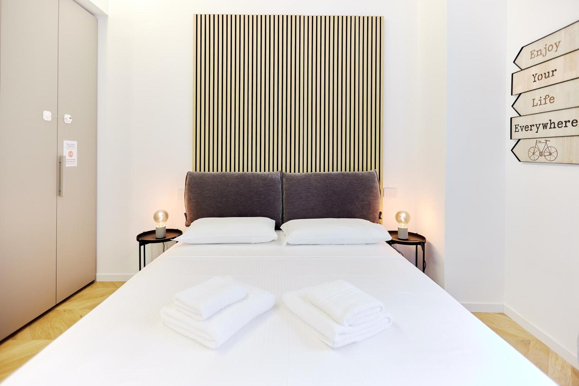 Duomo Imperial Suits - Modern And Comfortable Milán Exterior foto